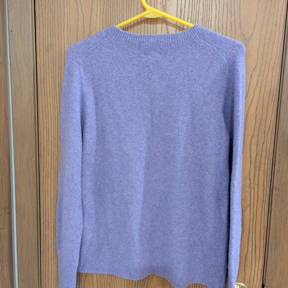 J.Crew Lavender Purple "Extra Soft" Crewneck Sweater-Size Medium - Picture 3 of 3